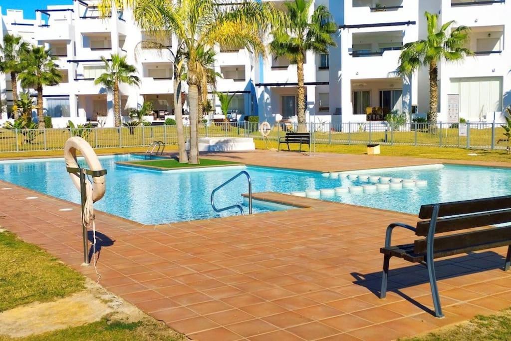 Golf Apartment *